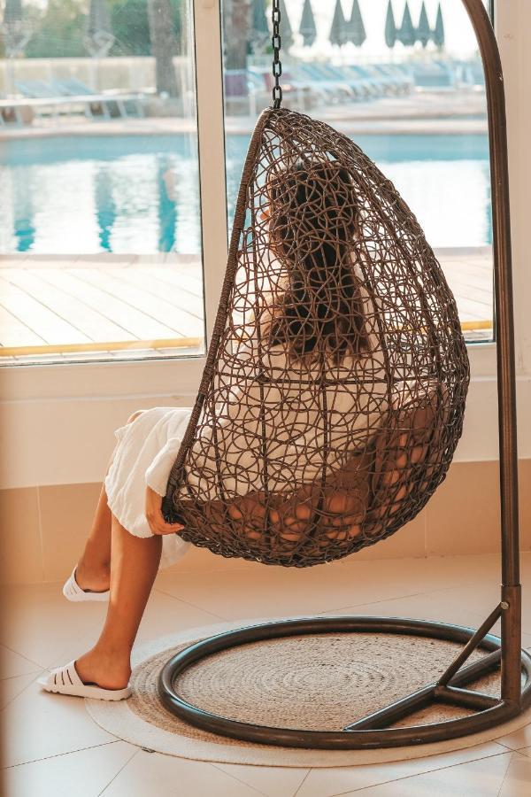 Hotel&Spa Baie des Anges by Thalazur Antibes Exterior foto